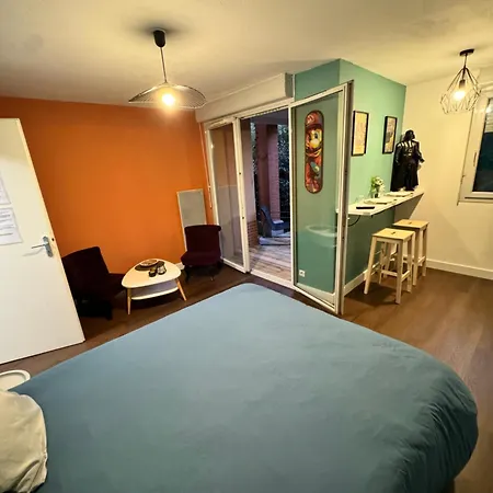 Loft Geek Avec Terrasse, Piscine&parking - Proche Métro - Tolosa