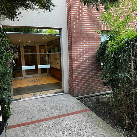 Apartmán Loft Geek Avec Terrasse, Piscine & Parking - Proche Metro - *