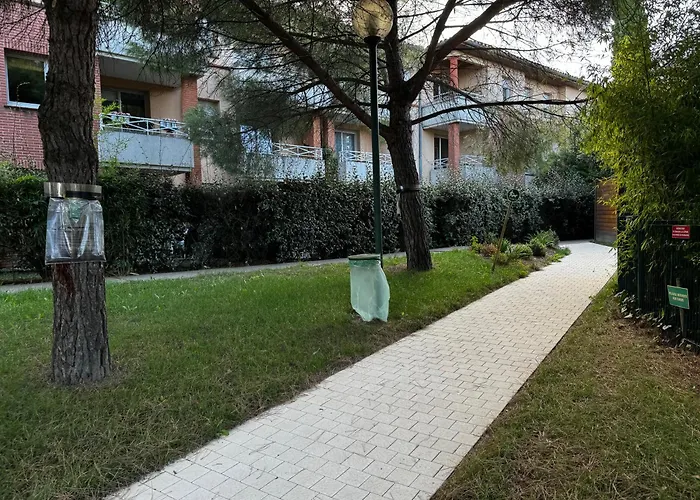 Loft Geek Avec Terrasse, Piscine & Parking - Proche Metro - Apartmán *