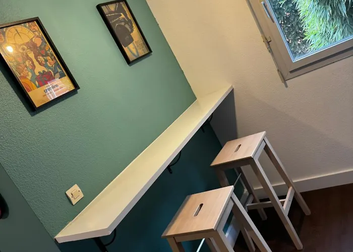 Loft Geek Avec Terrasse, Piscine & Parking - Proche Metro -