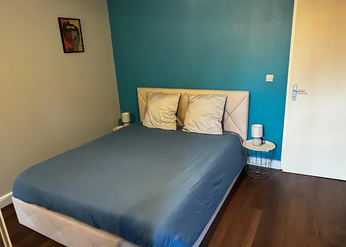 Loft Geek Avec Terrasse, Piscine & Parking - Proche Metro - Appartement